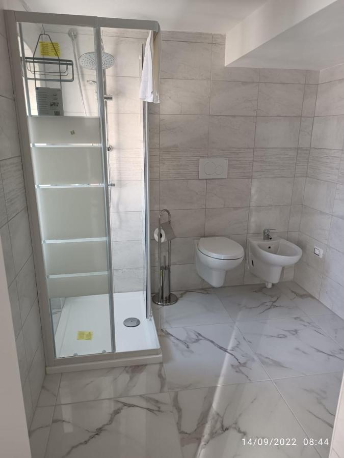 Di Fronzo Guest House T ทริจเจียโน ภายนอก รูปภาพ